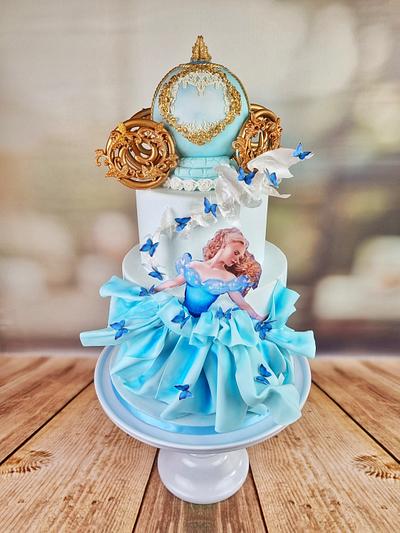 Cinderella carriage cake  - Cake by Nohadpatisse 