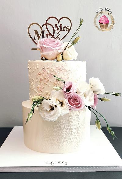 Wedding cake  - Cake by Emily's Bakery