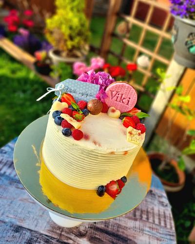 Viki birthday cake ❤️ - Cake by Jana1010