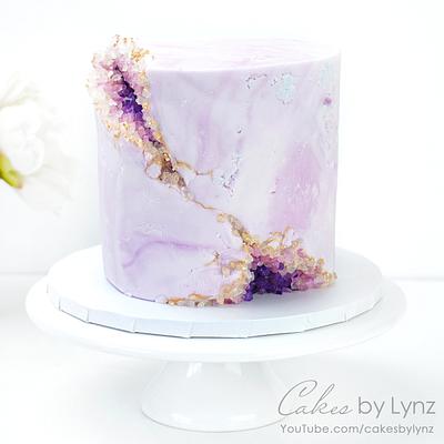 Geode Cake with Stone Fondant Effect - Cake by CakesbyLynz