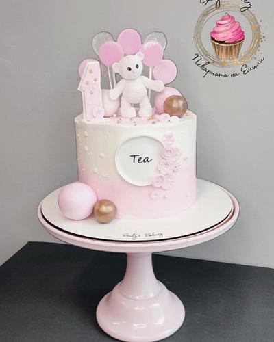 Teddy Bear cake - Cake by Emily's Bakery