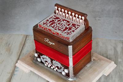 Accordion cake - Cake by Lorna