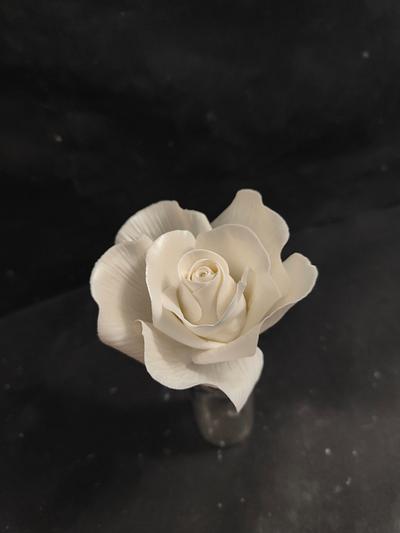Just a small hybride tea rose - Cake by Ruth - Gatoandcake