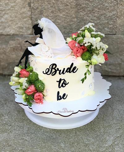 Bride to be - Cake by DaraCakes