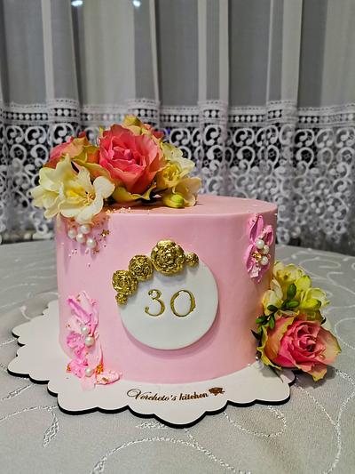 Elegant cake  - Cake by Vyara Blagoeva 