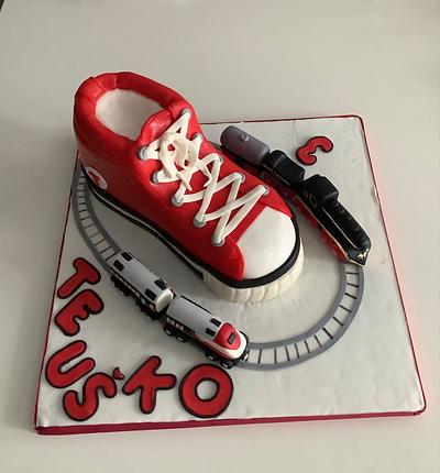 Sneaker and trains - Cake by Anka