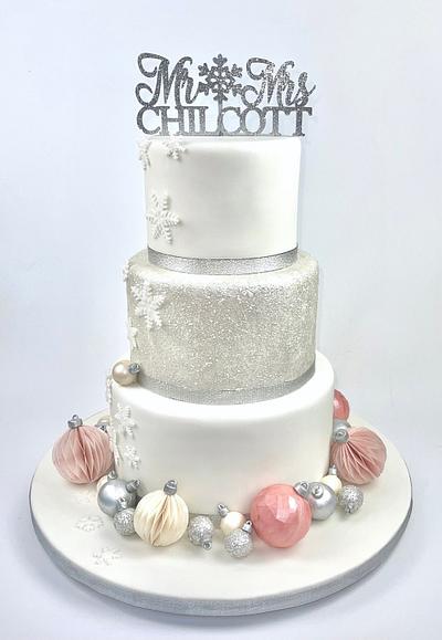 Festive bauble wedding cake - Cake by Gina Molyneux
