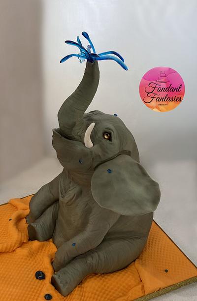 Playful elephant - Cake by Fondant Fantasies of Malvern