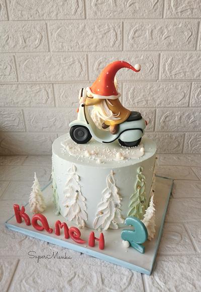 Gnome is riding Vespa - Cake by Stamena Dobrudjelieva