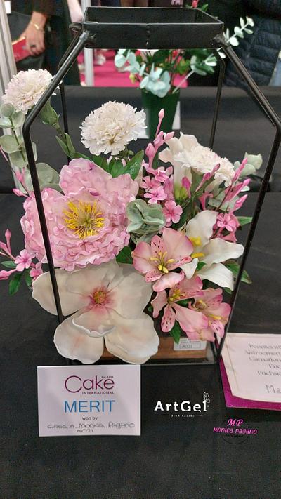 Light of flowers  - Cake by Monica Pagano 
