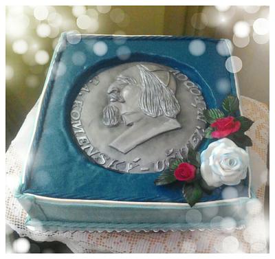 J. A. Comenius'  silver medal - Cake by luhli
