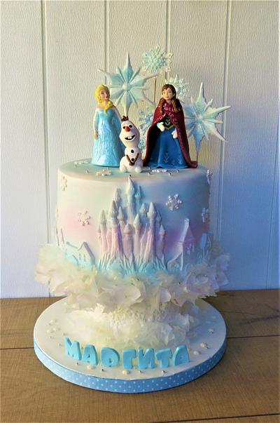 Frozen kingdom - Cake by Nora Yoncheva