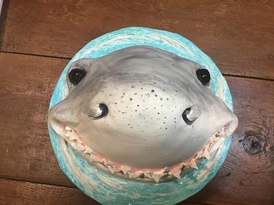 Shark smile - Cake by blazenbird49