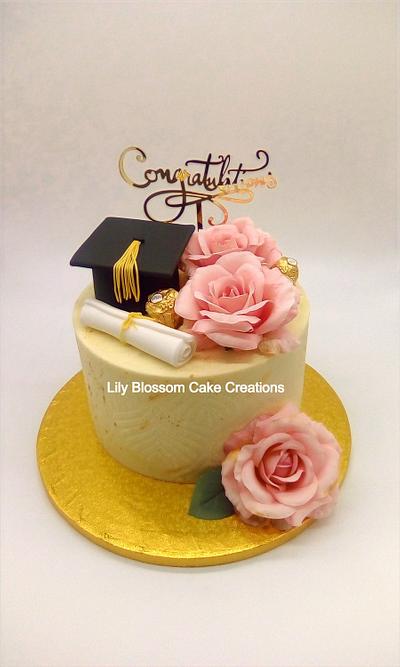 Graduation Cake - Cake by Lily Blossom Cake Creations