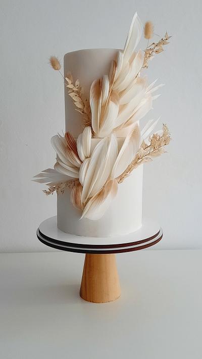 Modern wedding cake - Cake by Silvia Caballero