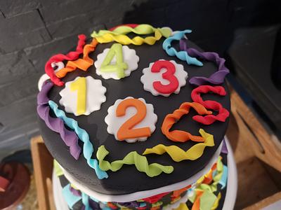 Rainbow dummy birthday party cake - Cake by Dana Bakker
