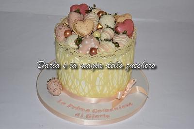 white collar chocolate cake and strawberries - Cake by Daria Albanese