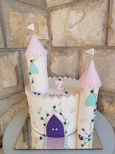 Castle cake - Cake by TorteMFigure