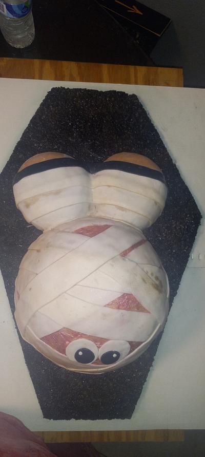 Mummy Baby Bump - Cake by Elephant Bath Tub