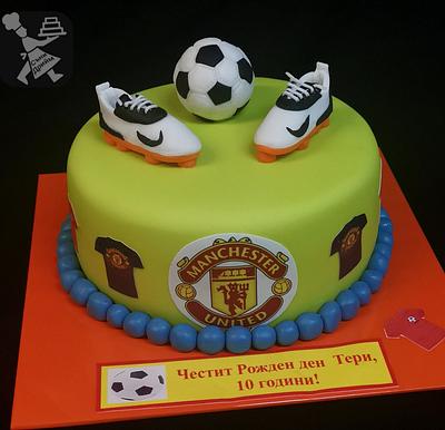 Football cake  - Cake by Sunny Dream