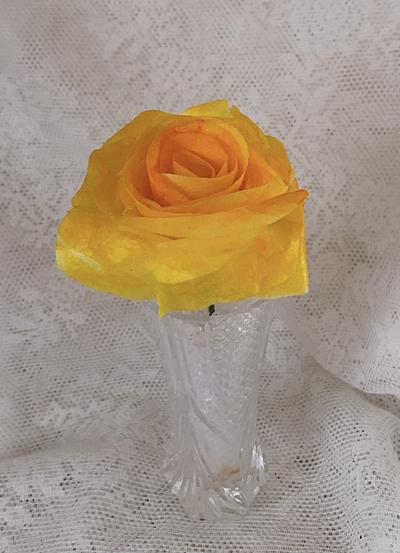 Wafer Paper Rose - Cake by June ("Clarky's Cakes")
