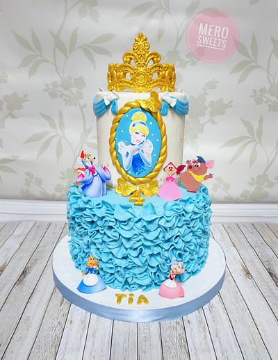 Cinderella cake - Cake by Meroosweets