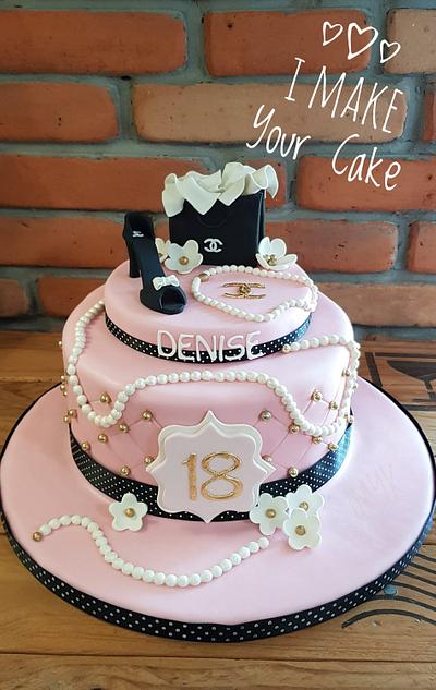 Denise - Cake by Sonia Parente
