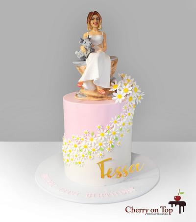 Daisy cake and handcrafted figurine - Cake by Cherry on Top Cakes