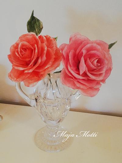 Roses (Wafer paper)  - Cake by Maja Motti