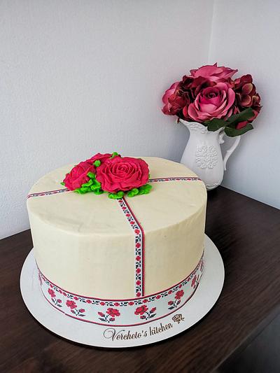 Cake with Bulgarian Embroidery  - Cake by Vyara Blagoeva 