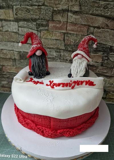 Gnome Christmas cake  - Cake by Miavour's Bees Custom Cakes