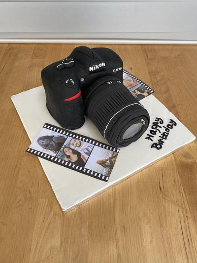 Nikon camera  - Cake by Aoidi