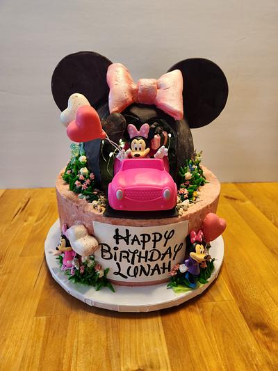 Minnie Mouse cake - Cake by Madtownbaker