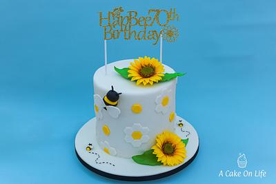 Sunflower & Bee Cake - Cake by Acakeonlife