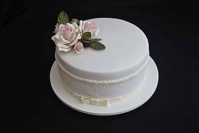 Romantic Mini Wedding Cake - Cake by Carol Pato