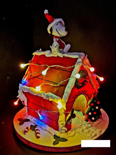 Snoopy's gingerbread house  - Cake by WhenEffieDecidedToBake