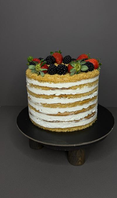 Classic honey cake - Cake by Miss.whisk