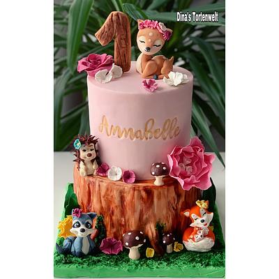 Woodland Cake  - Cake by Dina's Tortenwelt 