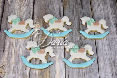 Carousel horse cookies - Cake by Daria Albanese
