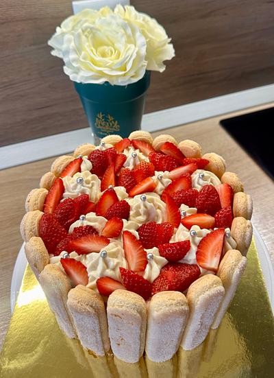 Strawberry delight - Cake by Sveta