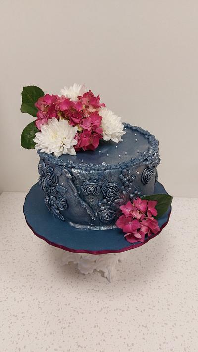A cake with flowers - Cake by Svetlana Hristova