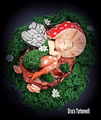 Mushroom Fairy  - Cake by Dina's Tortenwelt 