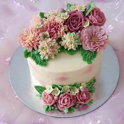 Buttecream  flowers  - Cake by ERENHURIYE