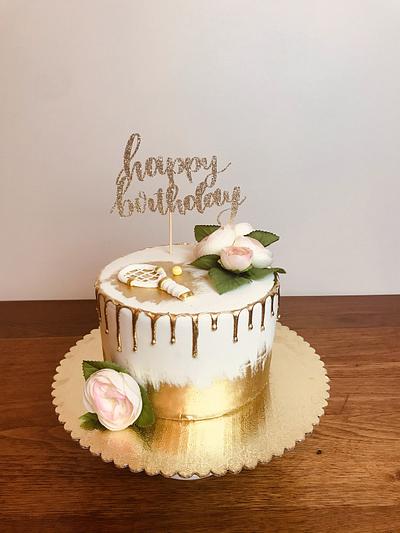 Elegant volleyball cake - Cake by Sweetlosophy