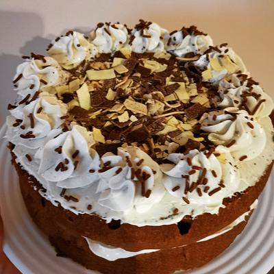 Simple chocolate sponge cake  - Cake by Dana Bakker