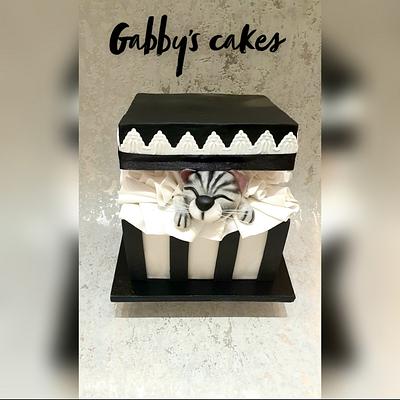 Kitty in the box - Cake by Gabby's cakes