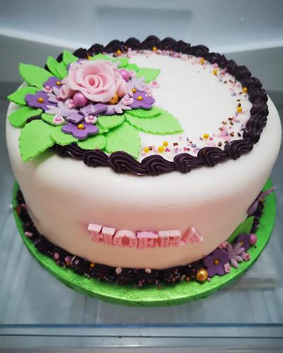 Fondant cake wreath flowers  - Cake by Dana Bakker
