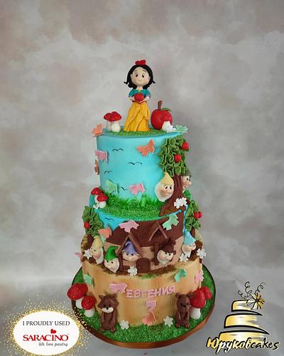 Snow White and the Seven Dwarfs - Cake by Tsanko Yurukov 