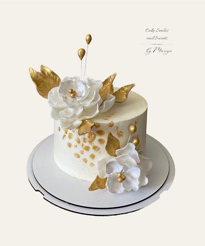 White and gold - Cake by Cake Smile and Sweets by Mariya