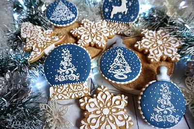 Blue Christmas - Cake by Oli Ivanova
